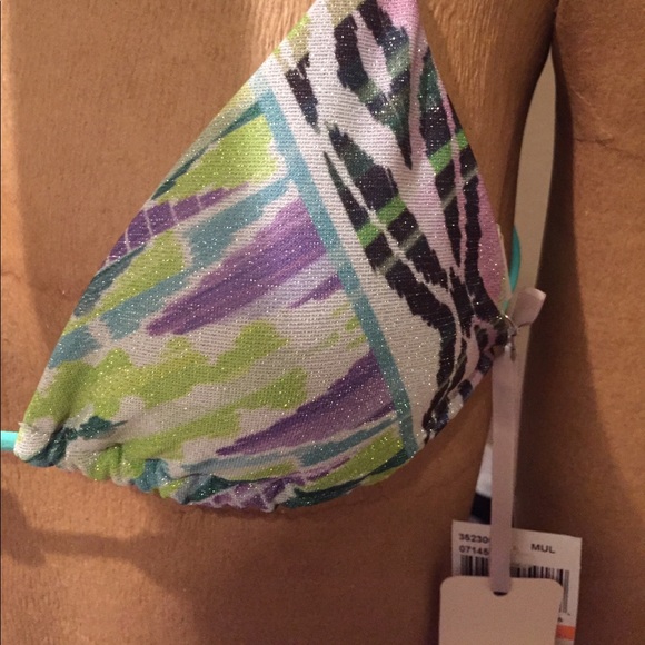 Ale- Multi Color Triangle Top - Picture 4 of 6